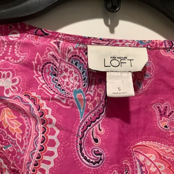 Ann Taylor Loft Blouse, pink & black, size small - Picture 3 of 5